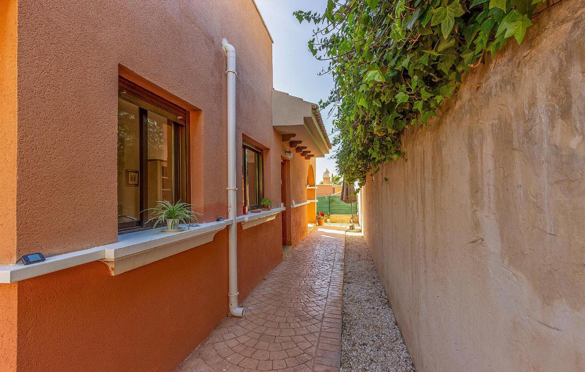 Gorgeous Home In Cartagena With Wifi Экстерьер фото